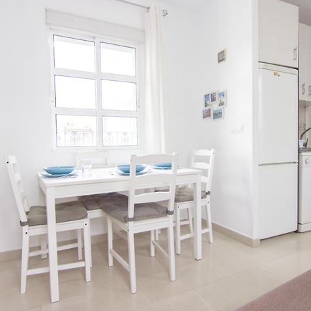 RentalSevilla Luminoso apartamento con terraza a orillas del río Sevilha Exterior foto