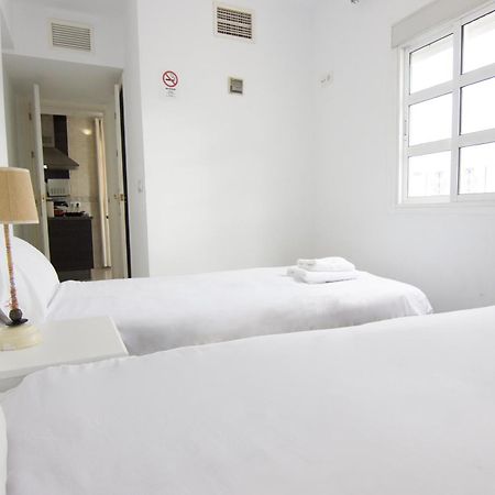 RentalSevilla Luminoso apartamento con terraza a orillas del río Sevilha Exterior foto