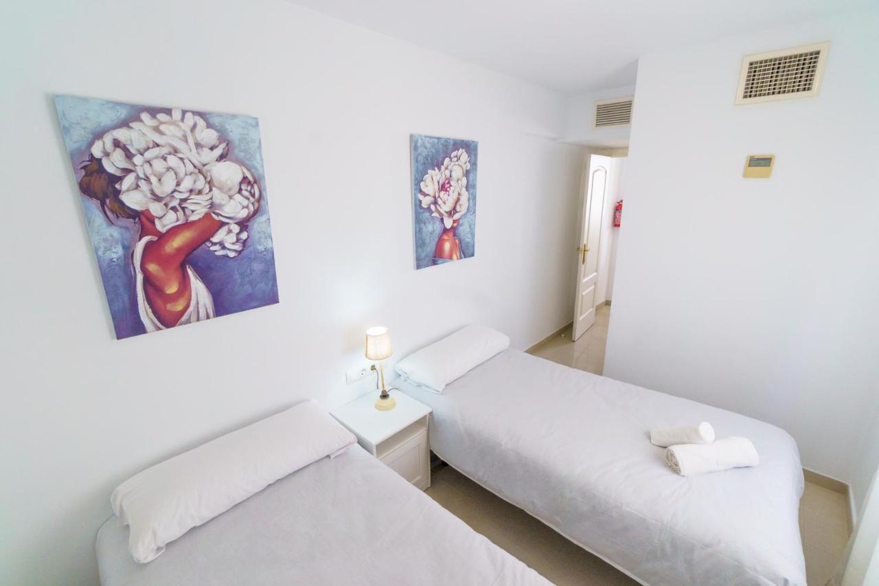 RentalSevilla Luminoso apartamento con terraza a orillas del río Sevilha Exterior foto
