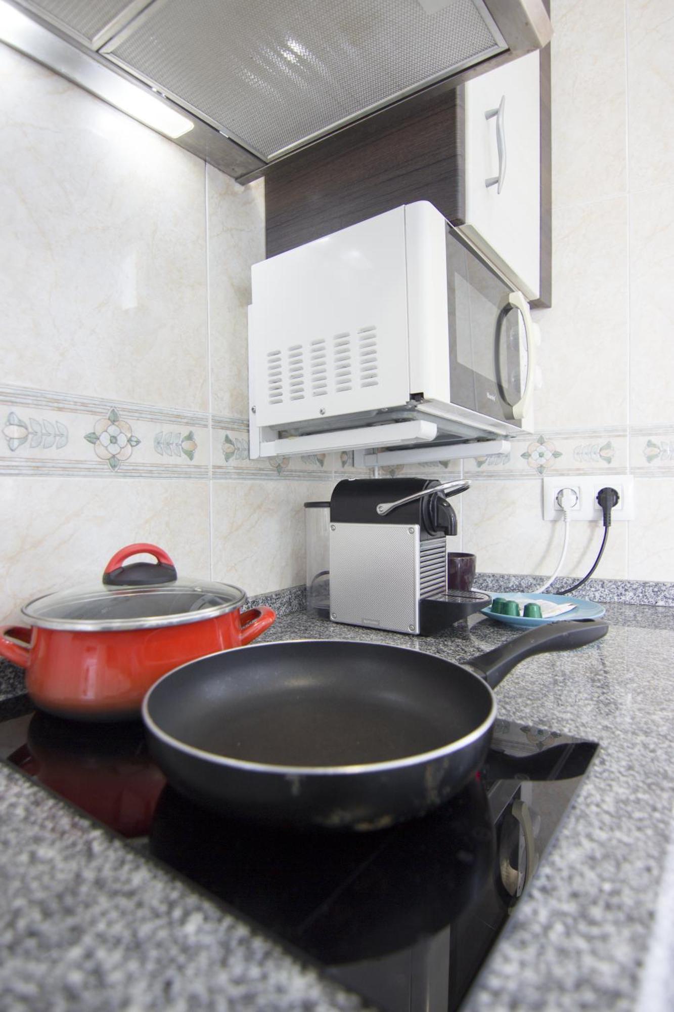 RentalSevilla Luminoso apartamento con terraza a orillas del río Sevilha Exterior foto